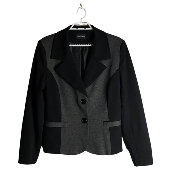 Studio Point Jackets & Blazers - Studio Point Women's Black and Gray Single Breast Suit Blazer sz LG